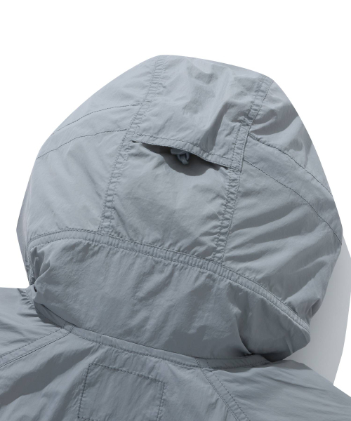 COVERNAT（カバーナット）の「軽量カラーブロックウィンドブレーカーグレー（ナイロンジャケット・レディース・その他・LARGE/MEDIUM/SMALL/X-LARGE）」の5枚目の写真