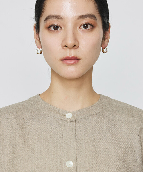Gabardine K.T(ギャバジンケーティー)の「〔 +サイズ 〕 麻調合繊 レイヤードブルゾン(シャツ/ブラウス・レディース・キナリ/ブラック・13号/17号)」の21枚目の写真