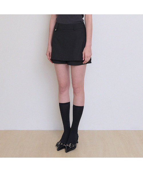 MICANE(ミケーネ)の「アシャーミニスカートショーツ(スカート・レディース・ブラック/チャコール・X-LARGE/XX-LARGE/X-SMALL/SMALL/MEDIUM/LARGE)」の1枚目の写真