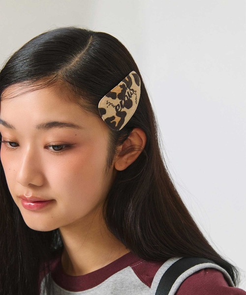 EMIS(イミス)の「CORDUROY EMIS LEOPARD HAIRPIN(ヘアピン・レディース・ピンク/ベージュ/ダークグレー/ブルー・FREE)」の15枚目の写真