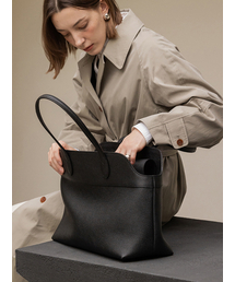 REFRAME（リフレーム）の「オプルレザー ビッグショルダーバッグ ブラック（ショルダーバッグ）」