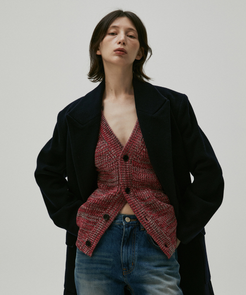 HYII（ハイトゥ）の「マルチカラー ボタンフロント ニットベスト [レッド]（ベスト・メンズ・その他・LARGE/MEDIUM/SMALL）」の2枚目の写真
