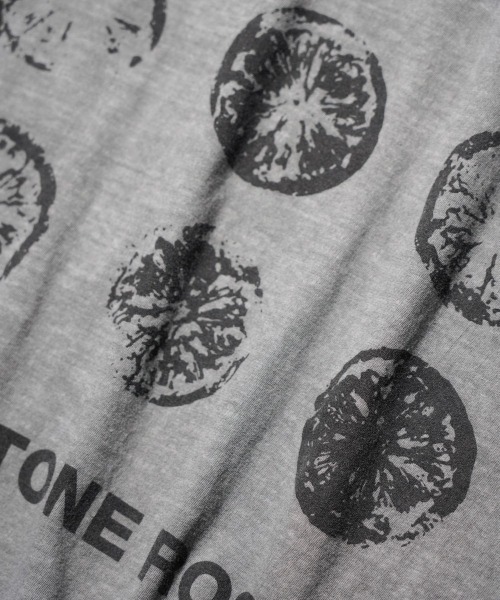 THRIFTY LOOK（スリフティールック）の「THRIFTY LOOK / スリフティールック PIGMENT"THE STONE ROSES"TEE ザ・ストーン・ローゼズ バンドTシャツ ピグメント加工（Tシャツ/カットソー・メンズ・ブラック/ブラック系その他・LARGE/X-LARGE）」の16枚目の写真
