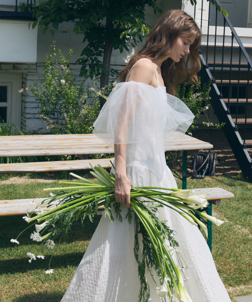 PAUL&ALICE(ポール&アリス)の「CAMISOLE FLARED DRESS / WHITE(ワンピース・レディース・ホワイト・MEDIUM/SMALL)」の3枚目の写真