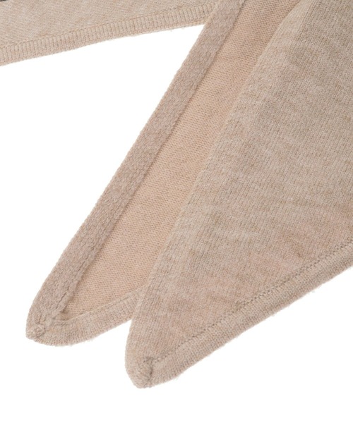 earth music&ecology(アースミュージックアンドエコロジー)の「三角ニットストール(ストール/ショール・レディース・グレー/ブラック/ベージュ・FREE)」の6枚目の写真