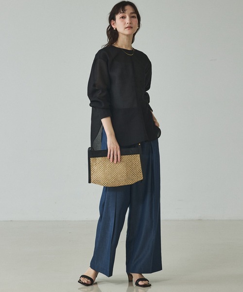 qualite(カリテ)の「【大人の透け感】シアーTブラウス/春服/夏服/オフィスカジュアル/シアー(シャツ/ブラウス・レディース・オフホワイト/ブラック/カーキ・フリー)」の10枚目の写真