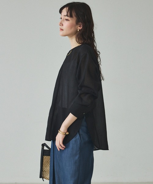 qualite(カリテ)の「【大人の透け感】シアーTブラウス/春服/夏服/オフィスカジュアル/シアー(シャツ/ブラウス・レディース・オフホワイト/ブラック/カーキ・フリー)」の13枚目の写真