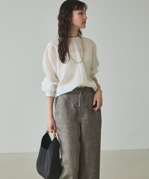 qualite(カリテ)の「【大人の透け感】シアーTブラウス/春服/夏服/オフィスカジュアル/シアー(シャツ/ブラウス・レディース・オフホワイト/ブラック/カーキ・フリー)」の18枚目の写真