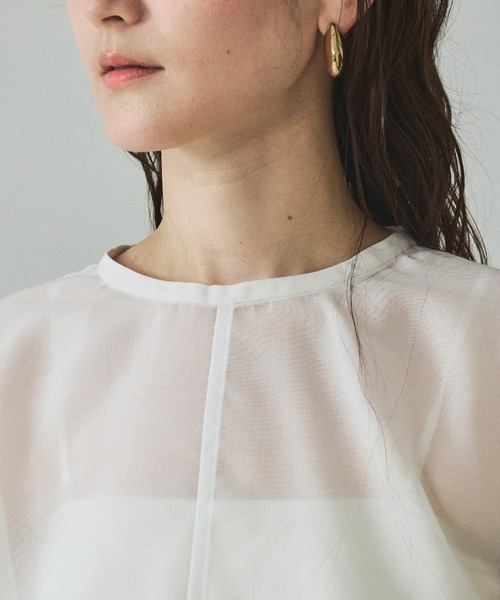 qualite(カリテ)の「【大人の透け感】シアーTブラウス/春服/夏服/オフィスカジュアル/シアー(シャツ/ブラウス・レディース・オフホワイト/ブラック/カーキ・フリー)」の21枚目の写真