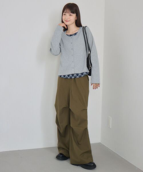 RETRO GIRL(レトロガール)の「Fレイヤードクルーネックカーデ(Tシャツ/カットソー・レディース・ブラック/ライトグレー/ブラウン・FREE)」の17枚目の写真