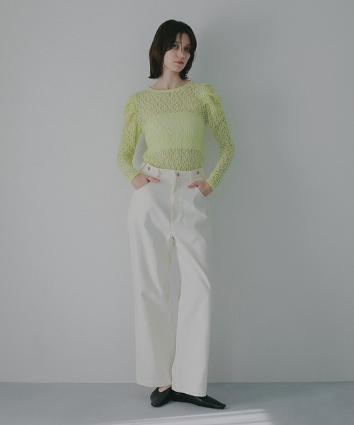 MANOF(マノフ)の「GATHERED SLEEVES LACE CUT TOPS(Tシャツ/カットソー・レディース・アイボリー/ブラック/ライム・F)」の7枚目の写真