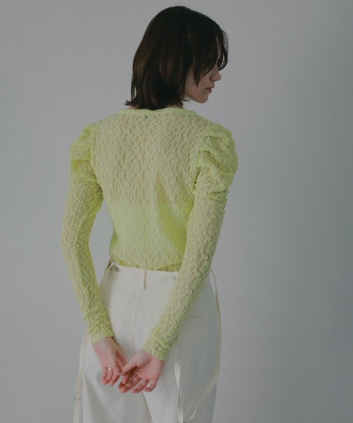 MANOF(マノフ)の「GATHERED SLEEVES LACE CUT TOPS(Tシャツ/カットソー・レディース・アイボリー/ブラック/ライム・F)」の10枚目の写真