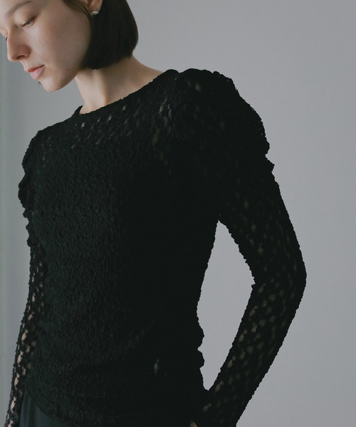 MANOF(マノフ)の「GATHERED SLEEVES LACE CUT TOPS(Tシャツ/カットソー・レディース・アイボリー/ブラック/ライム・F)」の20枚目の写真
