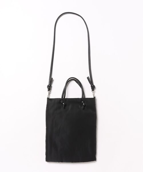 TOGA（トーガ）の「TRIANGLE POUCH BAG（ショルダーバッグ・レディース・ブラック・OS）」の5枚目の写真