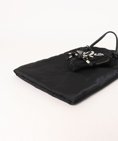 TOGA（トーガ）の「TRIANGLE POUCH BAG（ショルダーバッグ・レディース・ブラック・OS）」の6枚目の写真