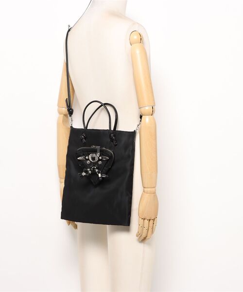 TOGA（トーガ）の「TRIANGLE POUCH BAG（ショルダーバッグ・レディース・ブラック・OS）」の8枚目の写真