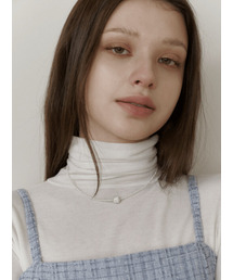 KINDABABY（カインダベイビー）の「white cubic ball pearl necklace（ネックレス）」