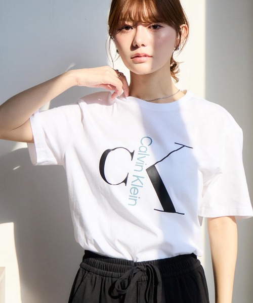 Calvin Klein（カルバン・クライン）の「【Calvin Klein/カルバンクライン】ショートスリーブ テキスト モノグラム クルーネック Tシャツ（Tシャツ/カットソー・メンズ・ホワイト系1/ブラック/ホワイト系2・M/S/XL/L）」の6枚目の写真