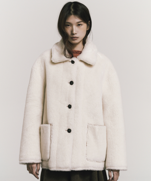 NICK&NICOLE（ニックアンドニコール）の「REVERSIBLE SHEARLING  FUR MUSTANG_BROWN（ムートンコート・レディース・その他・FREE）」の3枚目の写真