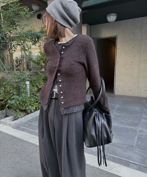 nananamoe(ナナナモエ)の「shell button layered knit cardigan(ニット/セーター・レディース・ピンク/ブラウン/ベージュ・FREE)」の11枚目の写真