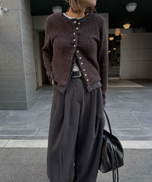 nananamoe(ナナナモエ)の「shell button layered knit cardigan(ニット/セーター・レディース・ピンク/ブラウン/ベージュ・FREE)」の12枚目の写真
