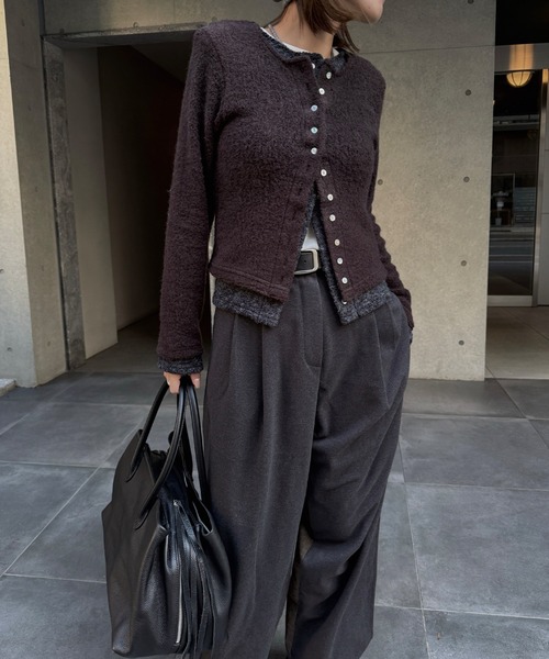 nananamoe(ナナナモエ)の「shell button layered knit cardigan(ニット/セーター・レディース・ピンク/ブラウン/ベージュ・FREE)」の6枚目の写真
