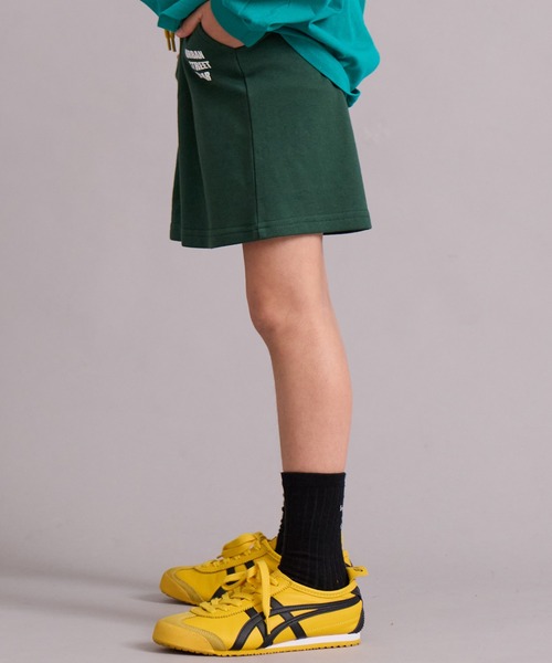 PAIRMANON STREET(ペアマノンストリート)の「裏毛 シンプル カラバリ ストリートショートパンツ【PAIRMANON STREET】(スウェットパンツ・キッズ・レッド/ブラウン/グリーン/イエロー/パープル/グレー/ブラック・110/120/130/140/150/160/90/100)」の14枚目の写真