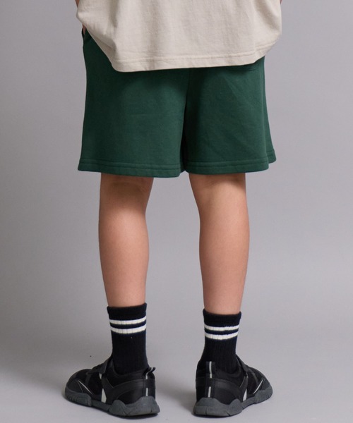 PAIRMANON STREET(ペアマノンストリート)の「裏毛 シンプル カラバリ ストリートショートパンツ【PAIRMANON STREET】(スウェットパンツ・キッズ・レッド/ブラウン/グリーン/イエロー/パープル/グレー/ブラック・110/120/130/140/150/160/90/100)」の19枚目の写真