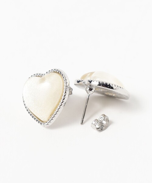 BEAMS HEART(ビームスハート)の「ぷっくり ハートピアス(ピアス(両耳用)・レディース・ブラック/ピンク/ホワイト系その他5・ONE SIZE)」の6枚目の写真