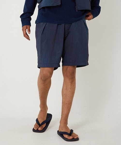 BLUE BLUE JAPAN（ブルーブルージャパン）の「ニショクゾメ リサイクルナイロン タックショーツ（その他パンツ・メンズ・モカ・S/M/L/XL）」の2枚目の写真