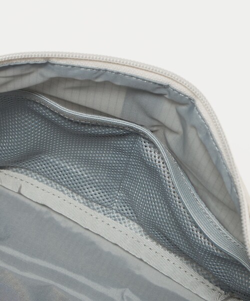 THE NORTH FACE(ザノースフェイス)の「<THE NORTH FACE>カペラ 2(2L)(ショルダーバッグ・レディース・ブラック/オフホワイト・FREE)」の20枚目の写真