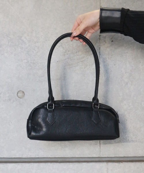 tinkerend(ティンカーエンド)の「Square Studded Bag / スクエアスタッズバッグ(ハンドバッグ・レディース・レッド/ブラック・FREE)」の3枚目の写真