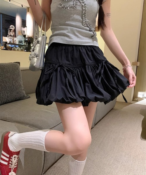 VIBGYOR(ヴィブジョー)の「【EIZZ/アイズ】サイドリボン バルーンミニスカート ウエストゴム スカパン(スカート・レディース・ホワイト/ブラック・FREE)」の1枚目の写真