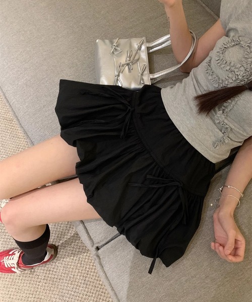 VIBGYOR(ヴィブジョー)の「【EIZZ/アイズ】サイドリボン バルーンミニスカート ウエストゴム スカパン(スカート・レディース・ホワイト/ブラック・FREE)」の7枚目の写真