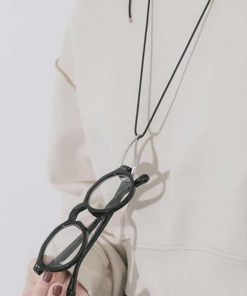 SMELLY（スメリー）の「ニュアンスメタルメガネホルダー（メガネ・レディース・ベージュ/ブラック・-）」の9枚目の写真