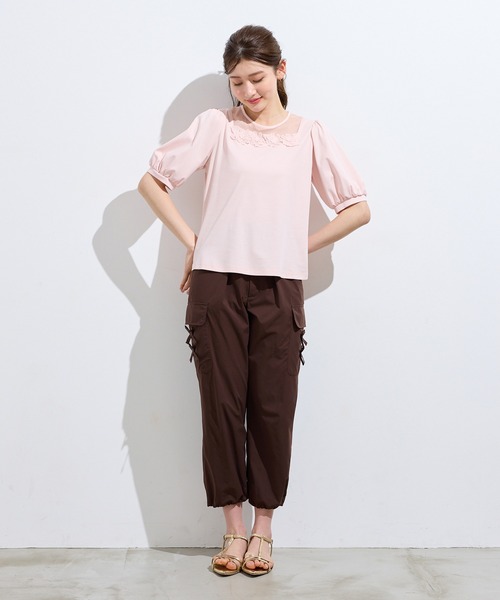 Rose Tiara(ローズティアラ)の「【大人気シリーズ】【接触冷感/綿100%】ドットチュールフラワーカットソー(Tシャツ/カットソー・レディース・オフホワイト/ブラック/ピンク・42/38/46)」の3枚目の写真