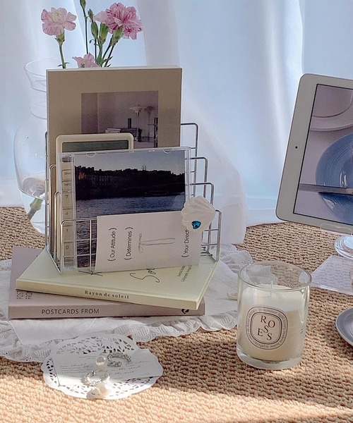 IRADOWL（アイラドール）の「【アイラドール room】ステンレスブックスタンド（掛け時計・レディース・シルバー・FREE）」の4枚目の写真