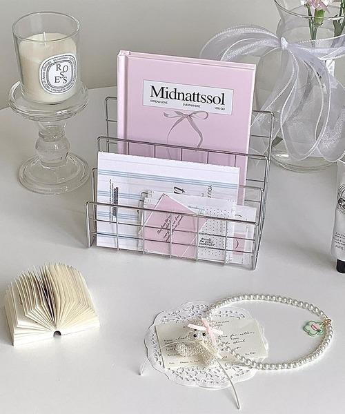 IRADOWL（アイラドール）の「【アイラドール room】ステンレスブックスタンド（掛け時計・レディース・シルバー・FREE）」の5枚目の写真