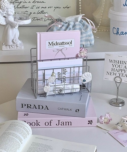 IRADOWL（アイラドール）の「【アイラドール room】ステンレスブックスタンド（掛け時計・レディース・シルバー・FREE）」の6枚目の写真