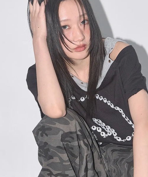 Ada.(エイダ)の「◇FANCYCLUB◇ブランド直輸入正規品/ロザリー・ノワレ Tシャツ ROSARY NOIRER TEE(Tシャツ/カットソー・レディース・ブラック・FREE)」の3枚目の写真