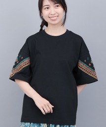 チチカカ（チチカカ）の「バンダナスリーブ刺繍Ｔシャツ（Tシャツ/カットソー）」