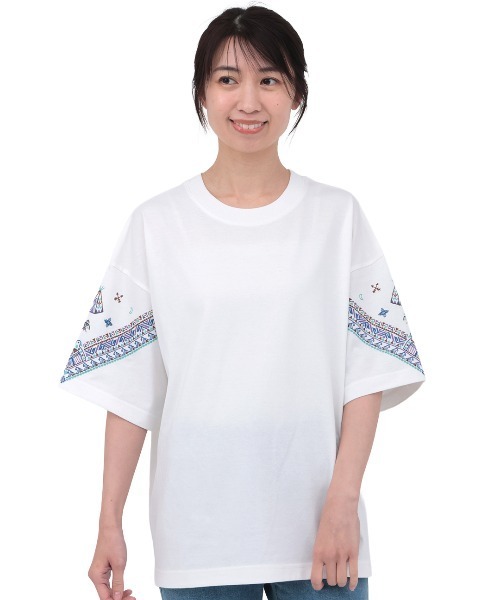 チチカカ(チチカカ)の「バンダナスリーブ刺繍Tシャツ(Tシャツ/カットソー・レディース・ホワイト/ピンク/グリーン/ブラック・FREE)」の9枚目の写真