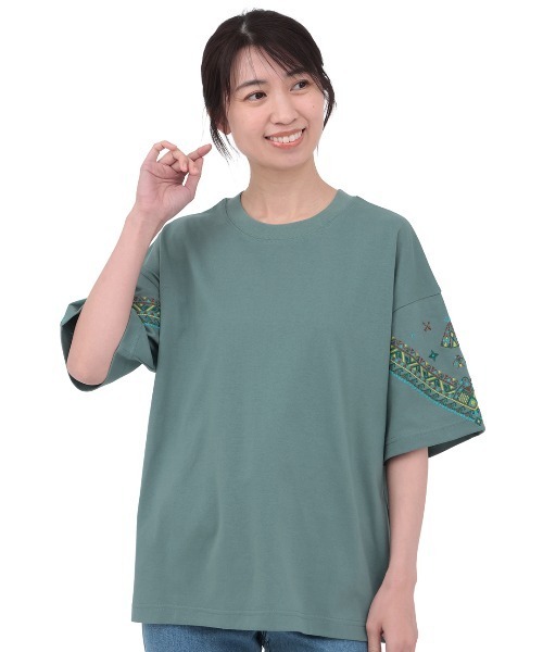 チチカカ(チチカカ)の「バンダナスリーブ刺繍Tシャツ(Tシャツ/カットソー・レディース・ホワイト/ピンク/グリーン/ブラック・FREE)」の11枚目の写真