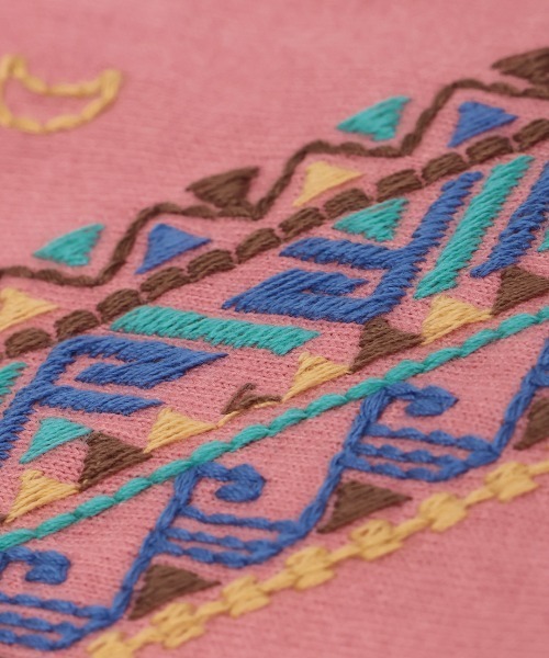 チチカカ(チチカカ)の「バンダナスリーブ刺繍Tシャツ(Tシャツ/カットソー・レディース・ホワイト/ピンク/グリーン/ブラック・FREE)」の21枚目の写真