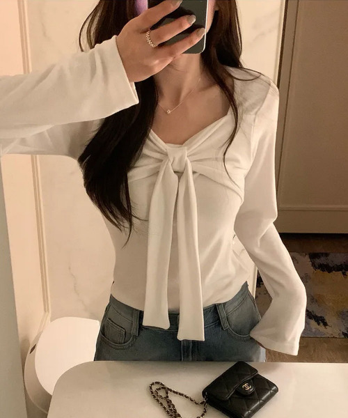 VIVID LADY(ビビッドレディー)の「フロントリボンデザイン ロンT トップス(Tシャツ/カットソー・レディース・アイボリー/グレー/ブラック・FREE)」の9枚目の写真