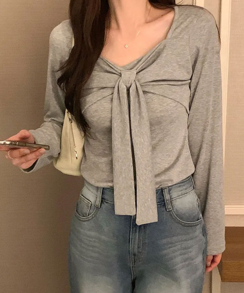 VIVID LADY(ビビッドレディー)の「フロントリボンデザイン ロンT トップス(Tシャツ/カットソー・レディース・アイボリー/グレー/ブラック・FREE)」の16枚目の写真