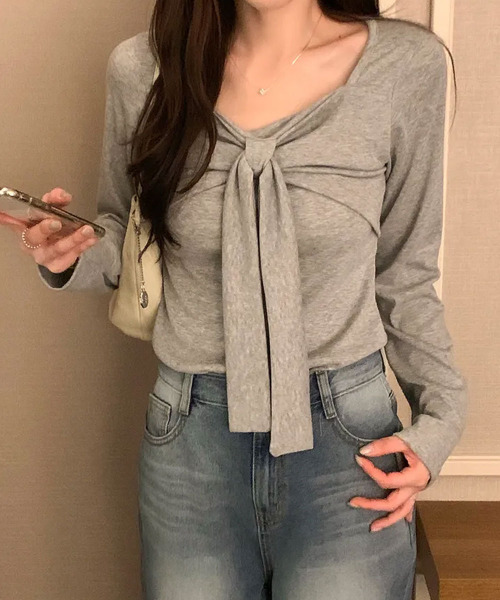 VIVID LADY(ビビッドレディー)の「フロントリボンデザイン ロンT トップス(Tシャツ/カットソー・レディース・アイボリー/グレー/ブラック・FREE)」の18枚目の写真