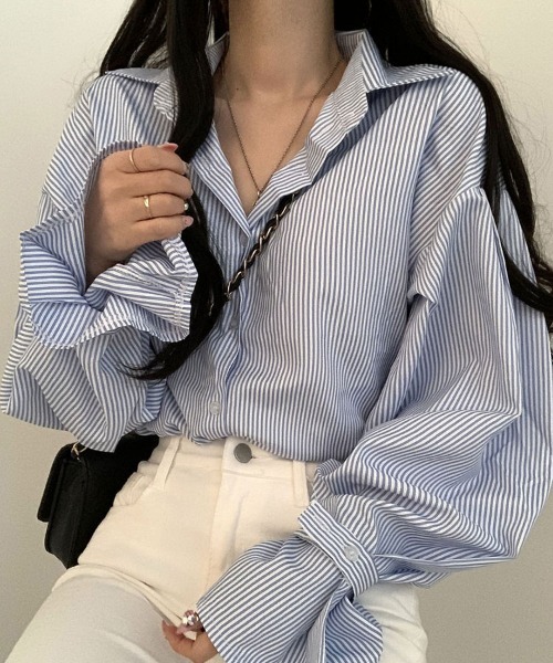 SallyLunn(サリーラン)の「袖バンドデザイン オーバーストライプシャツ(シャツ/ブラウス・レディース・ブラック/ブルー・MEDIUM/LARGE)」の12枚目の写真