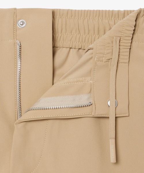 LACOSTE（ラコステ）の「4WAYストレッチ撥水チノパンツ（チノパンツ・メンズ・ベージュ/ダークネイビー・XS/S/M/L）」の7枚目の写真