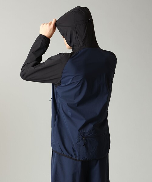 Columbia(コロンビア)の「限定展開 撥水 COLUMBIA BLACK LABEL/ シェルロックロード ジャケット /コロンビア(ナイロンジャケット・メンズ・パープル/ネイビー/セージグリーン・M/L/XL/S)」の4枚目の写真